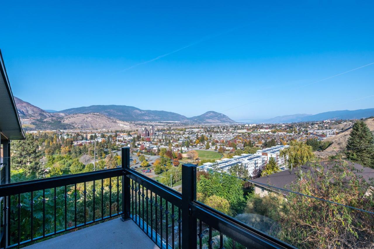 Above The Beach Guest Suites Penticton Esterno foto