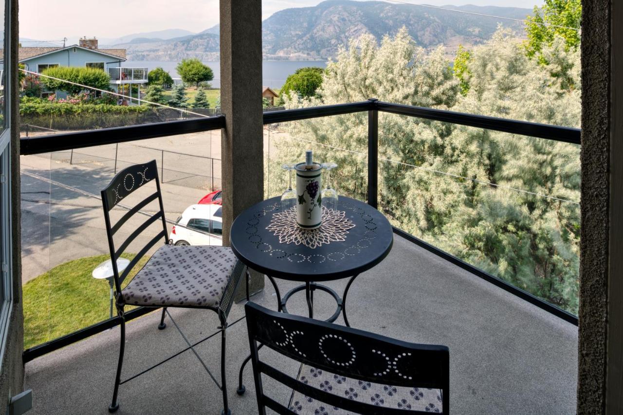 Above The Beach Guest Suites Penticton Esterno foto