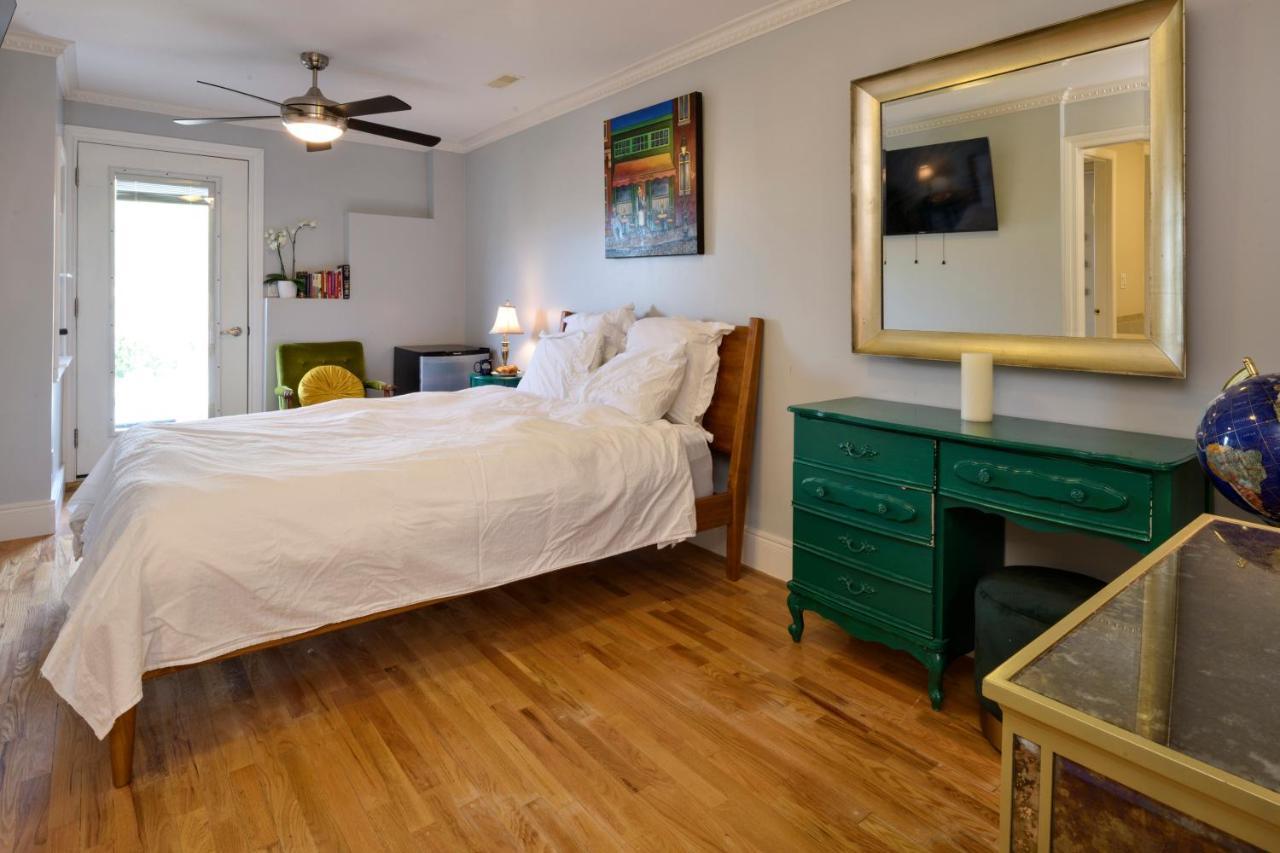 Above The Beach Guest Suites Penticton Esterno foto