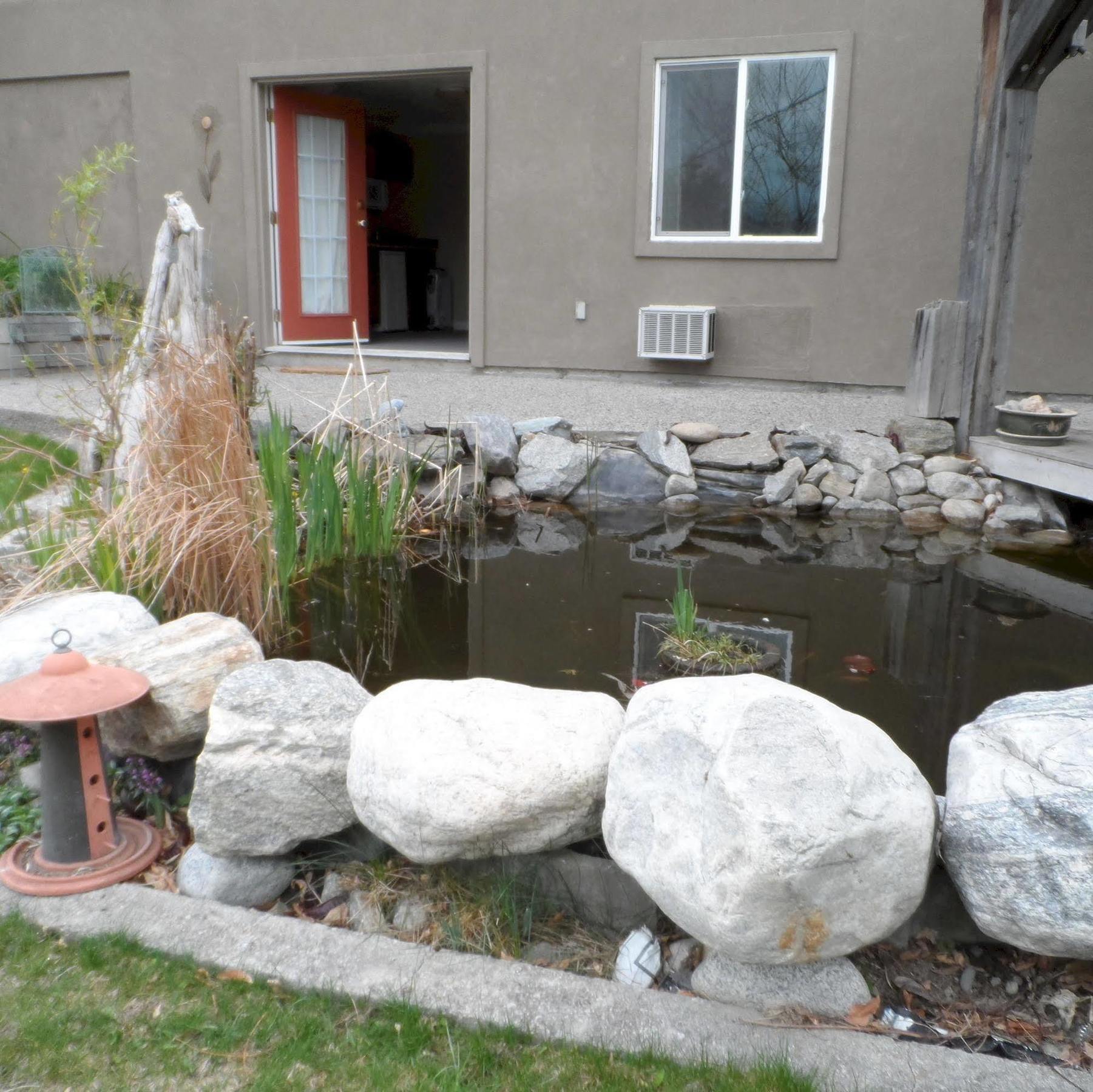 Above The Beach Guest Suites Penticton Esterno foto
